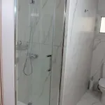 Elia Elegant - Centre, 5min Walk To Beach, Modern & New Lejlighed *