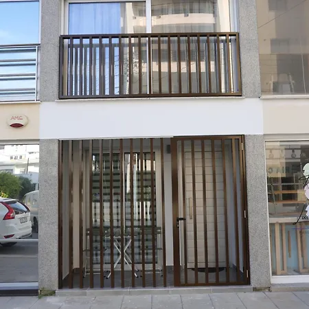 Elia Elegant - Centre, 5min Walk To Beach, Modern & New Appartamento Larnaca